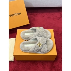 Louis Vuitton Slippers